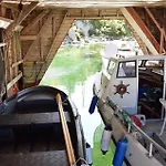 Дом отдыха Gorgeous In With House Sea View